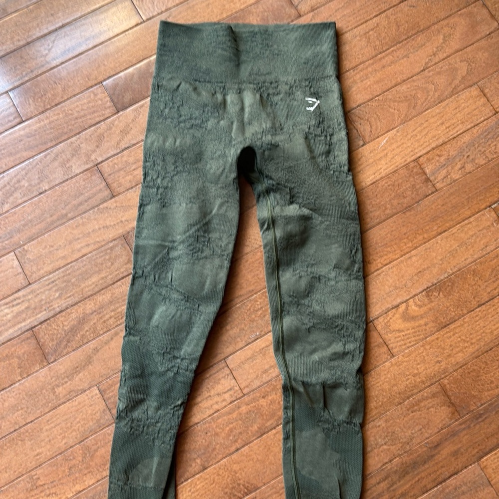 Gymshark adapt camo leggings
